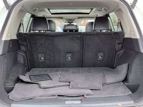 Used 2022 Nissan Rogue SV w/ SV Premium Package image 19