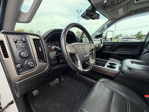 Used 2019 GMC Sierra 2500 Denali AWD/4WD image 21