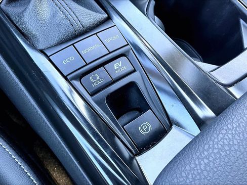 Certified 2025 Toyota Camry SE image 35