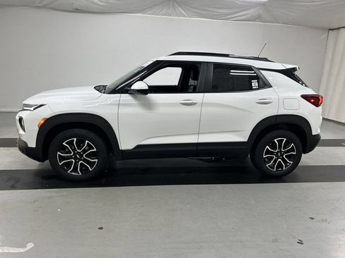 Certified 2023 Chevrolet TrailBlazer ACTIV w/ Convenience Package AWD/4WD image 6