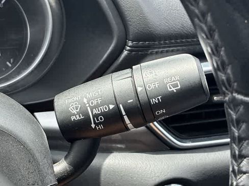 Used 2021 MAZDA CX-5 Touring FWD image 26