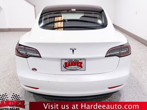 Used 2018 Tesla Model 3 Long Range image 4