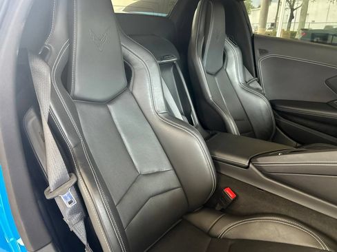Used 2025 Chevrolet Corvette Z06 RWD image 22