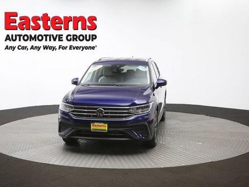 Used 2022 Volkswagen Tiguan SE image 51