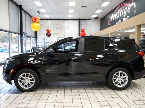 Used 2023 Chevrolet Equinox LS w/ Driver Confidence II Package image 4