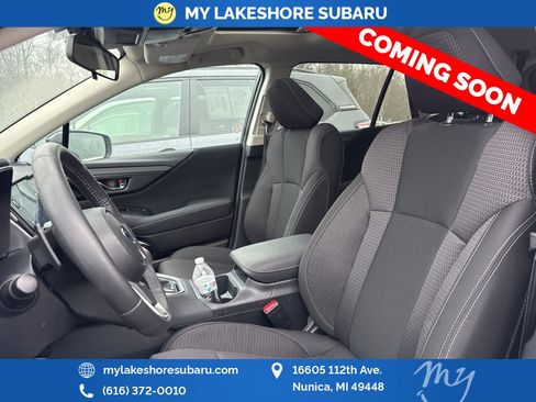 Used 2025 Subaru Outback Premium image 11