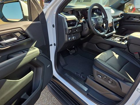 New 2026 GMC Yukon Denali AWD/4WD image 11
