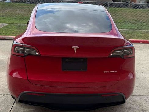 Used 2021 Tesla Model Y Long Range AWD/4WD image 6