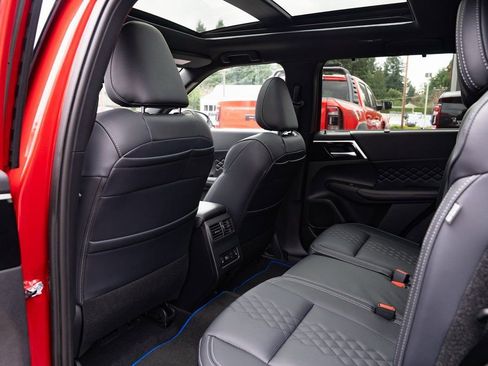 New 2025 Mitsubishi Outlander SEL Black Edition image 22