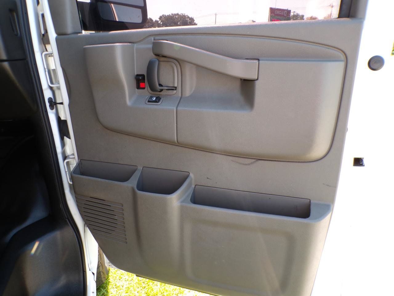 Used 2022 Chevrolet Express 2500 w/ Driver Convenience Package RWD image 20