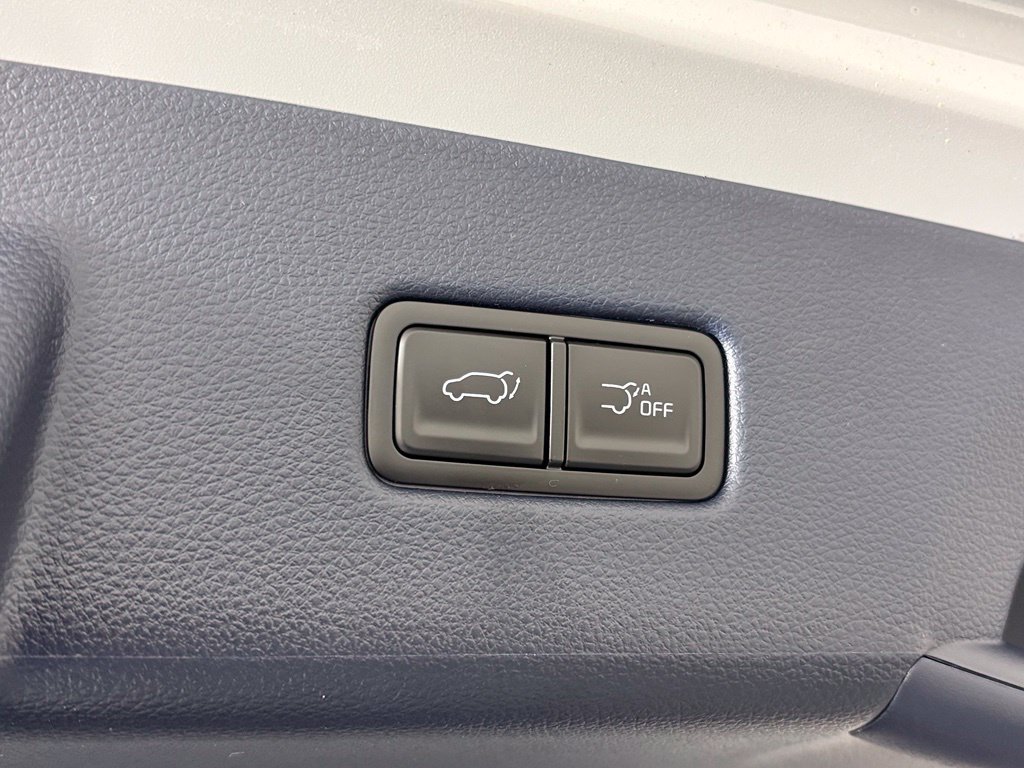 New 2026 Kia Carnival EX FWD image 42