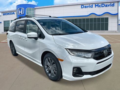 New 2026 Honda Odyssey Touring image 8