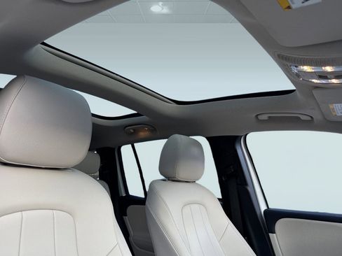 Certified 2023 Mercedes-Benz GLB 250 4MATIC image 14