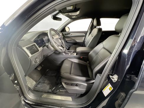 Used 2023 Volkswagen Atlas Cross Sport SE image 20