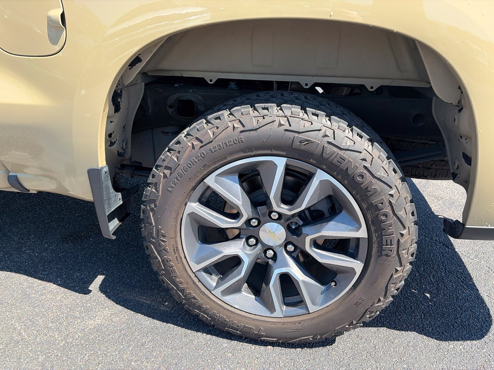 Used 2021 Chevrolet Silverado 1500 LT RWD image 11