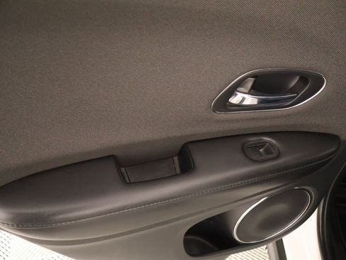 Used 2020 Honda HR-V EX image 17