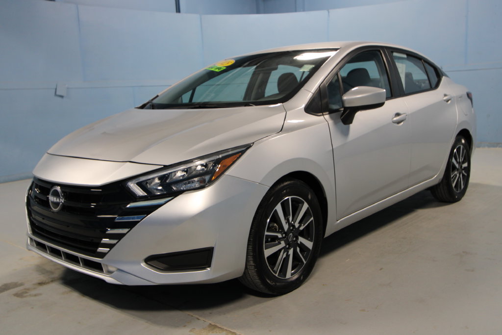 Used 2025 Nissan Versa SV FWD image 26