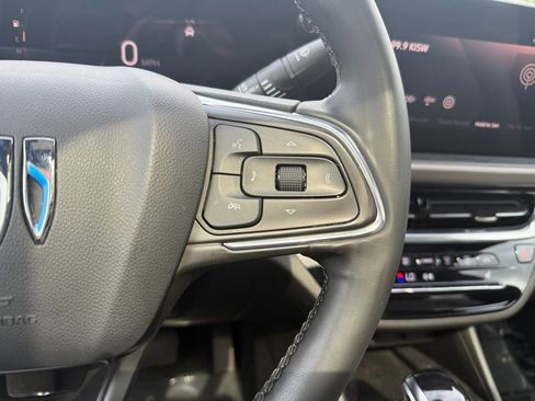 Used 2024 Buick Envista Avenir FWD image 16