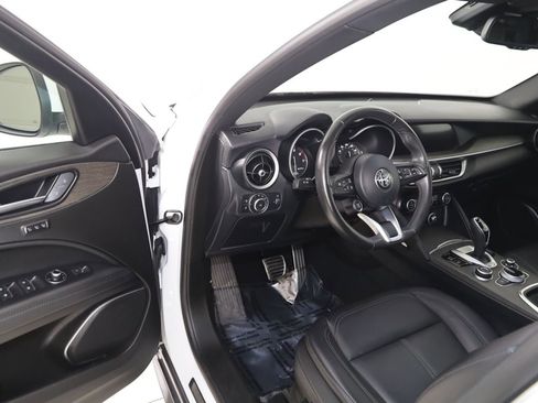 Used 2023 Alfa Romeo Stelvio Ti image 56