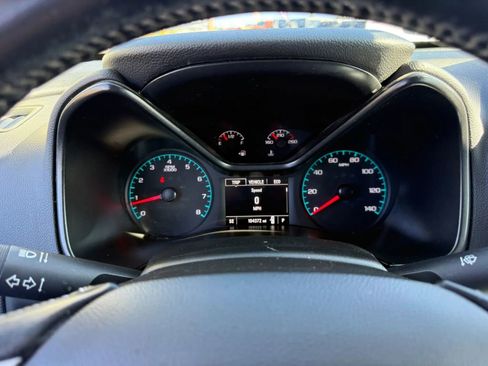 Used 2021 Chevrolet Colorado LT AWD/4WD image 12