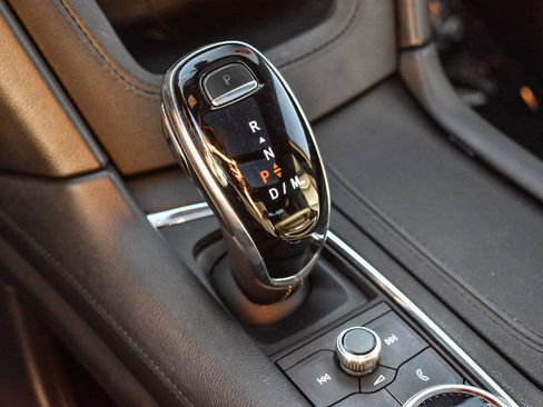 Used 2022 Cadillac XT6 Premium Luxury image 19