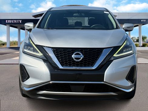 Used 2019 Nissan Murano S image 4