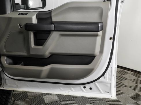 Used 2020 Ford F250 XL w/ Power Equipment Group RWD image 38