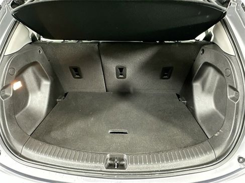 Used 2023 Chevrolet Bolt LT image 30