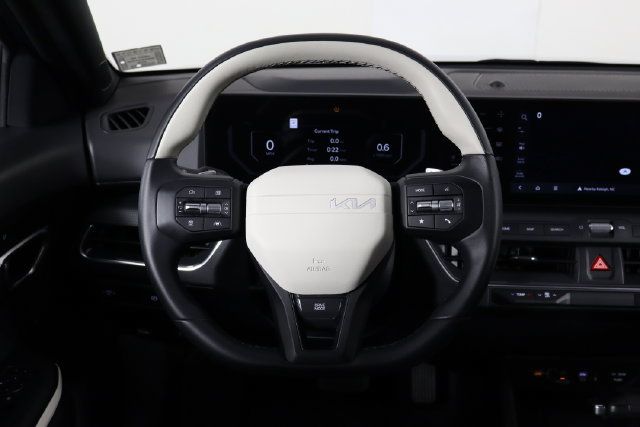 Used 2025 Kia K4 GT-Line FWD image 7