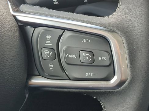 New 2026 Jeep Wrangler Unlimited Sahara AWD/4WD image 24