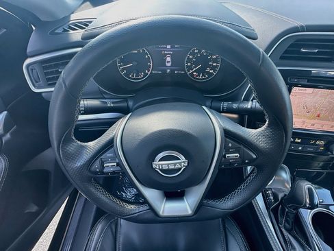 Used 2023 Nissan Maxima SV w/ Floor Mat Group FWD image 17