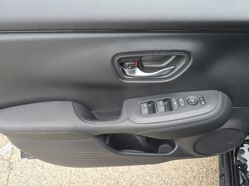 New 2026 Honda HR-V LX image 22