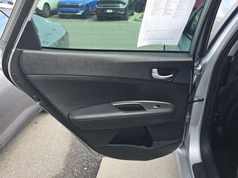 Used 2020 Kia Optima LX image 21