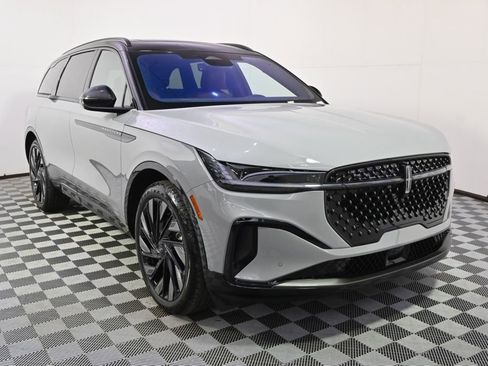 New 2026 Lincoln Nautilus Reserve AWD/4WD image 9