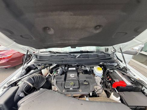 Used 2024 RAM 2500 Laramie w/ Safety Group AWD/4WD image 41