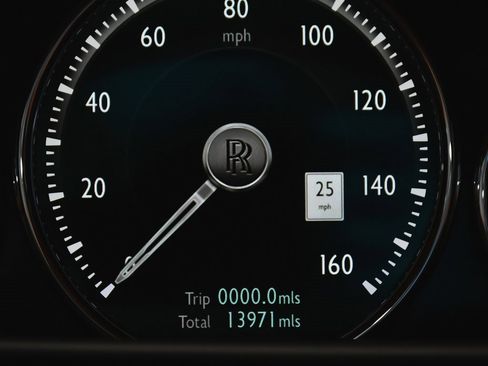 Used 2024 Rolls-Royce Cullinan image 30