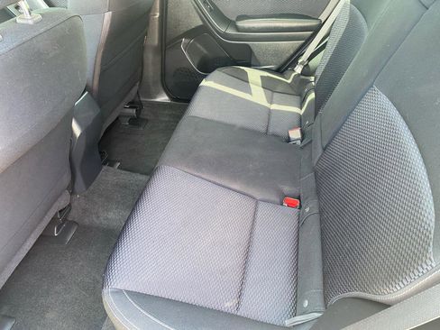 Used 2018 Subaru Forester 2.5i Premium w/ All-Weather Package AWD/4WD image 10
