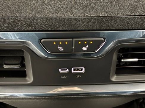 New 2026 GMC Sierra 3500 Denali Ultimate image 8