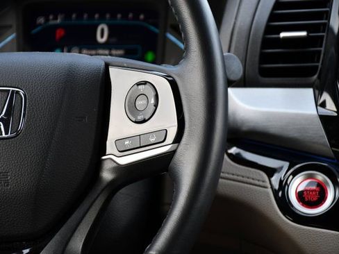 Certified 2024 Honda Odyssey Touring image 27