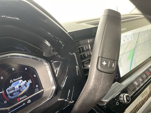 Used 2024 GMC Sierra 2500 SLE w/ SLE Convenience Package image 16