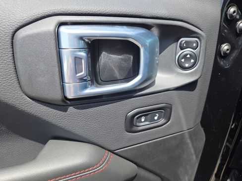 Used 2026 Jeep Wrangler Rubicon AWD/4WD image 33