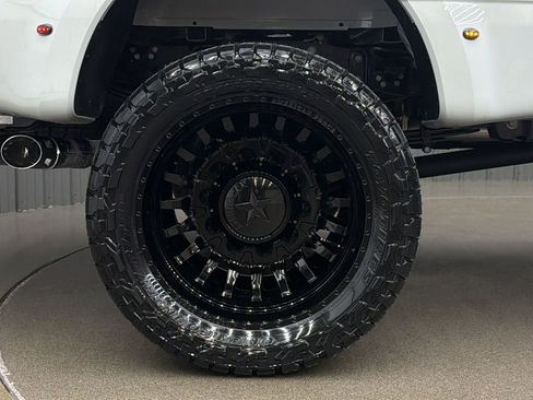 Used 2026 Ford F450 Platinum w/ Platinum Plus Package image 11