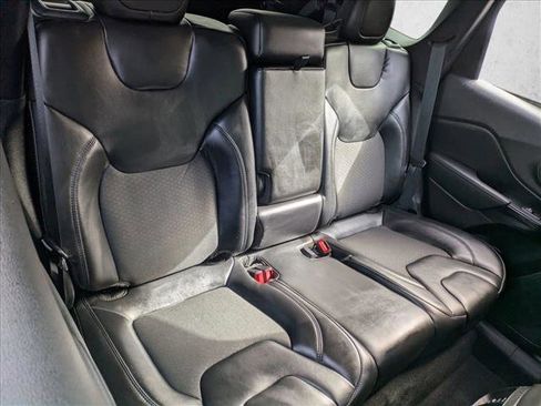 Certified 2020 Jeep Cherokee Altitude image 15