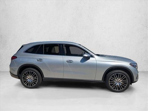 Certified 2023 Mercedes-Benz GLC 300 image 4