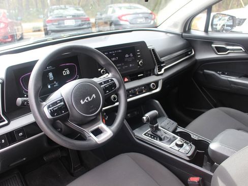 Certified 2024 Kia Sportage LX image 17