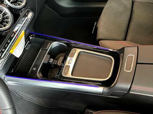 New 2025 Mercedes-Benz GLA 250 4MATIC image 19