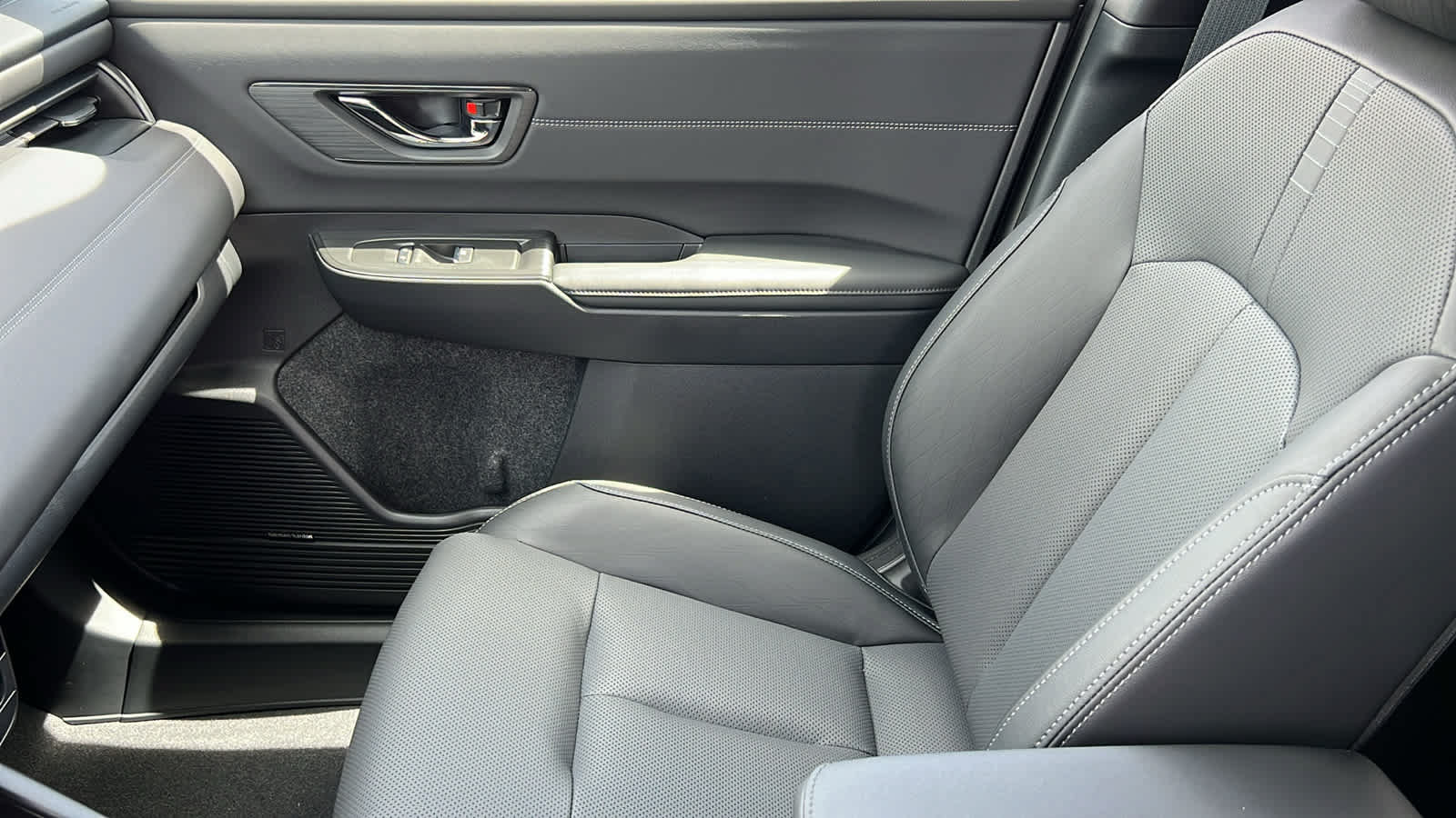 New 2026 Subaru Outback Touring XT AWD/4WD image 12