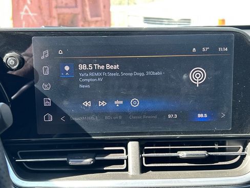 Used 2024 Chevrolet Trax RS image 29