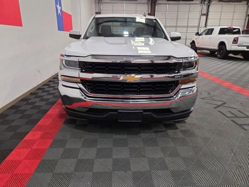 Used 2018 Chevrolet Silverado 1500 LT RWD image 4