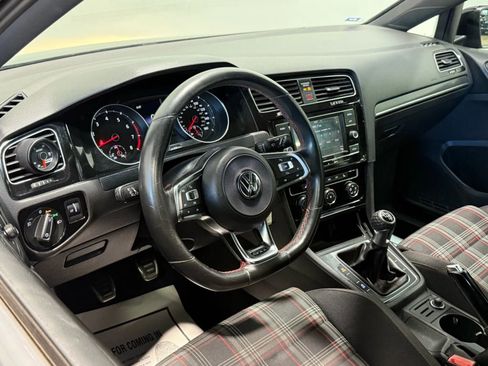 Used 2018 Volkswagen GTI S image 14